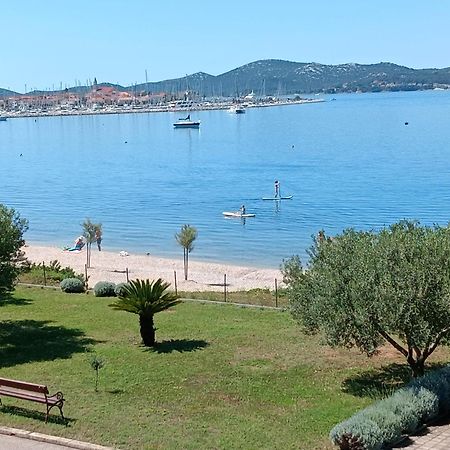 Luxury Beach Apartment Biograd Na Moru Esterno foto