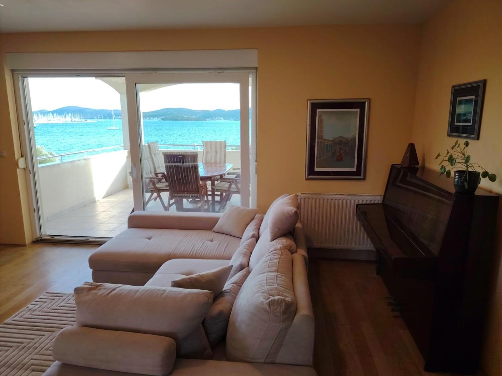 Luxury Beach Apartment Biograd Na Moru Esterno foto
