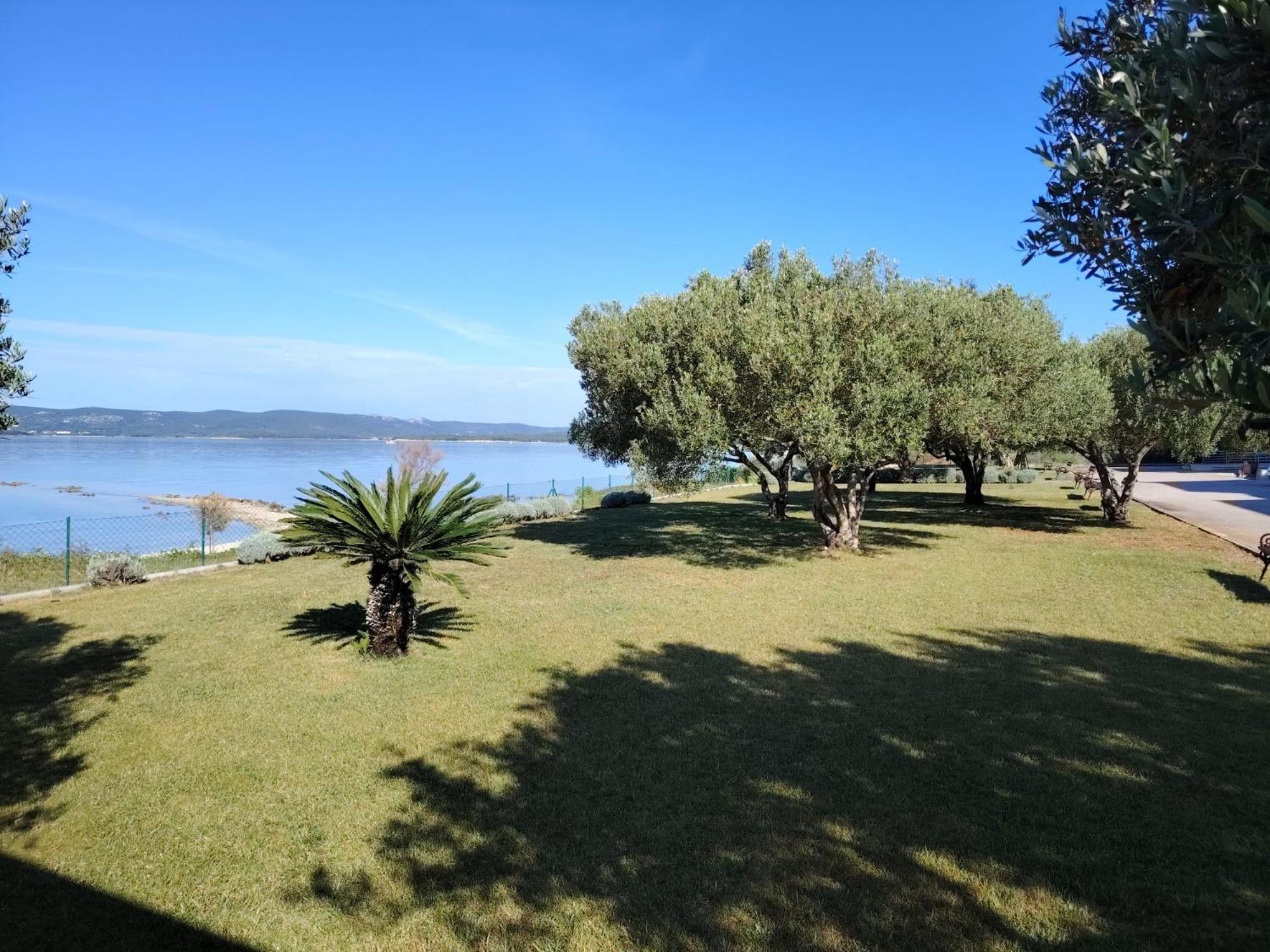 Luxury Beach Apartment Biograd Na Moru Esterno foto
