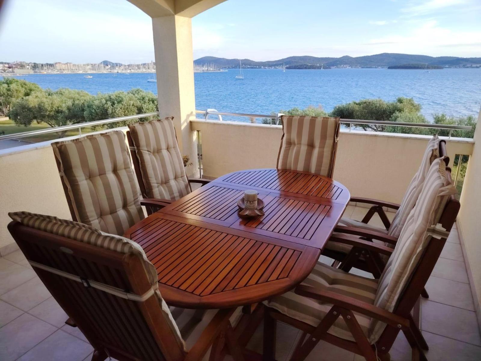 Luxury Beach Apartment Biograd Na Moru Esterno foto